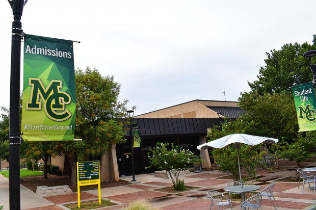 Midland College awards $1.4 million in scholarships