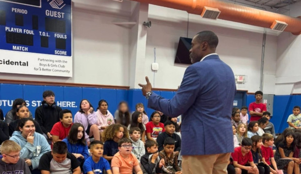 NBA vet inspires kids in New Mexico